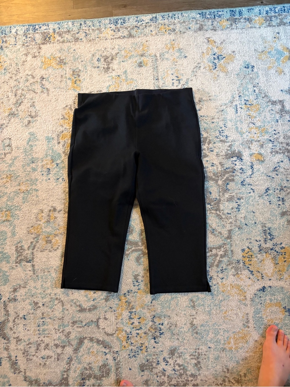 American Eagle Outfitters Black Capri Pants